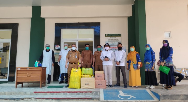 UMPRI peduli COVID 19, dengan menyerahkan bantuan APD ( Alat Pelindung Diri ) ke RSUD Kab. Pringsewu.