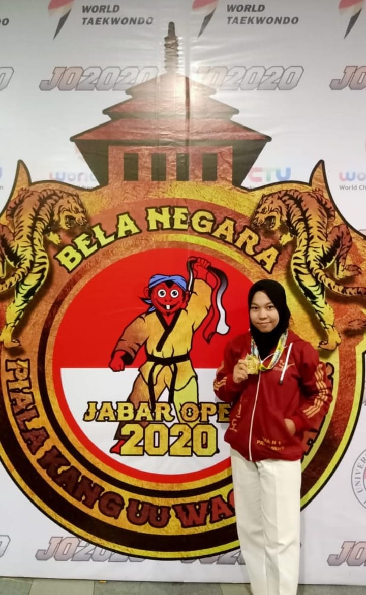 UMPRI  Kembali diharumkan oleh Tri Anggraini F.Kes pada Kejurnas Taekwondo Profesional Bela Negara 2020.