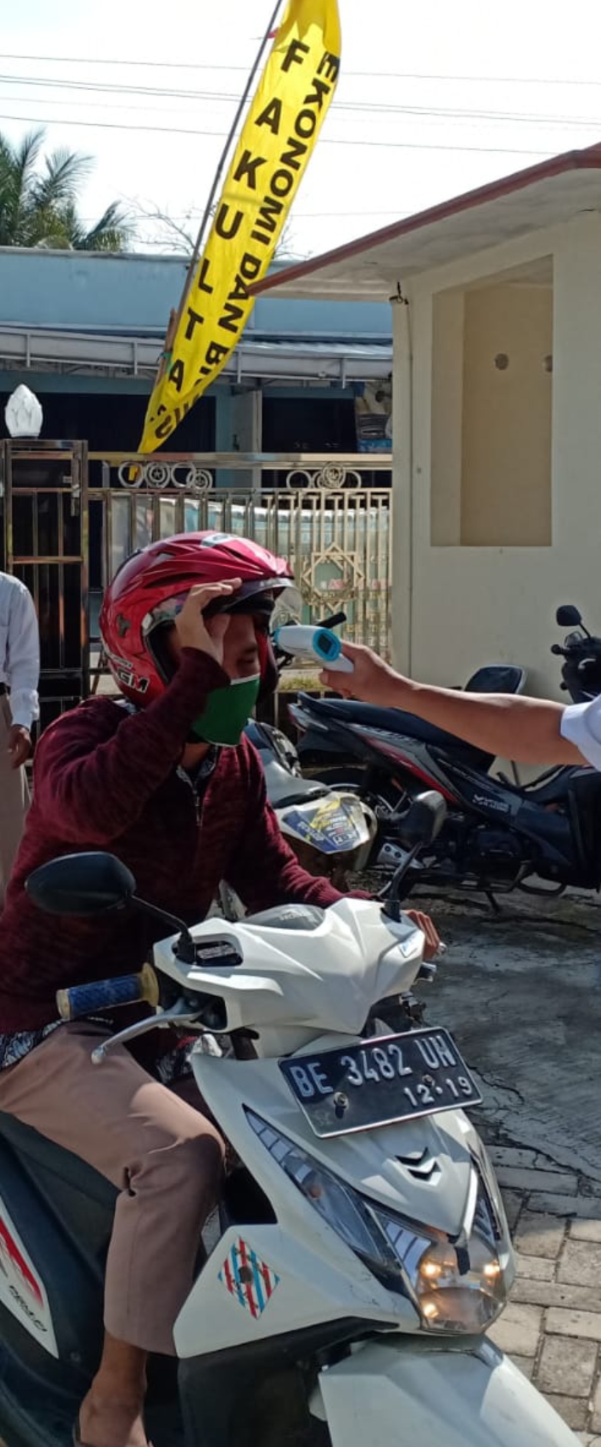UMPRI Perketat Pengunjung diwilayah kampus menjadi Kawasan Wajib Masker sesuai dengan Protokol Kesehatan.
