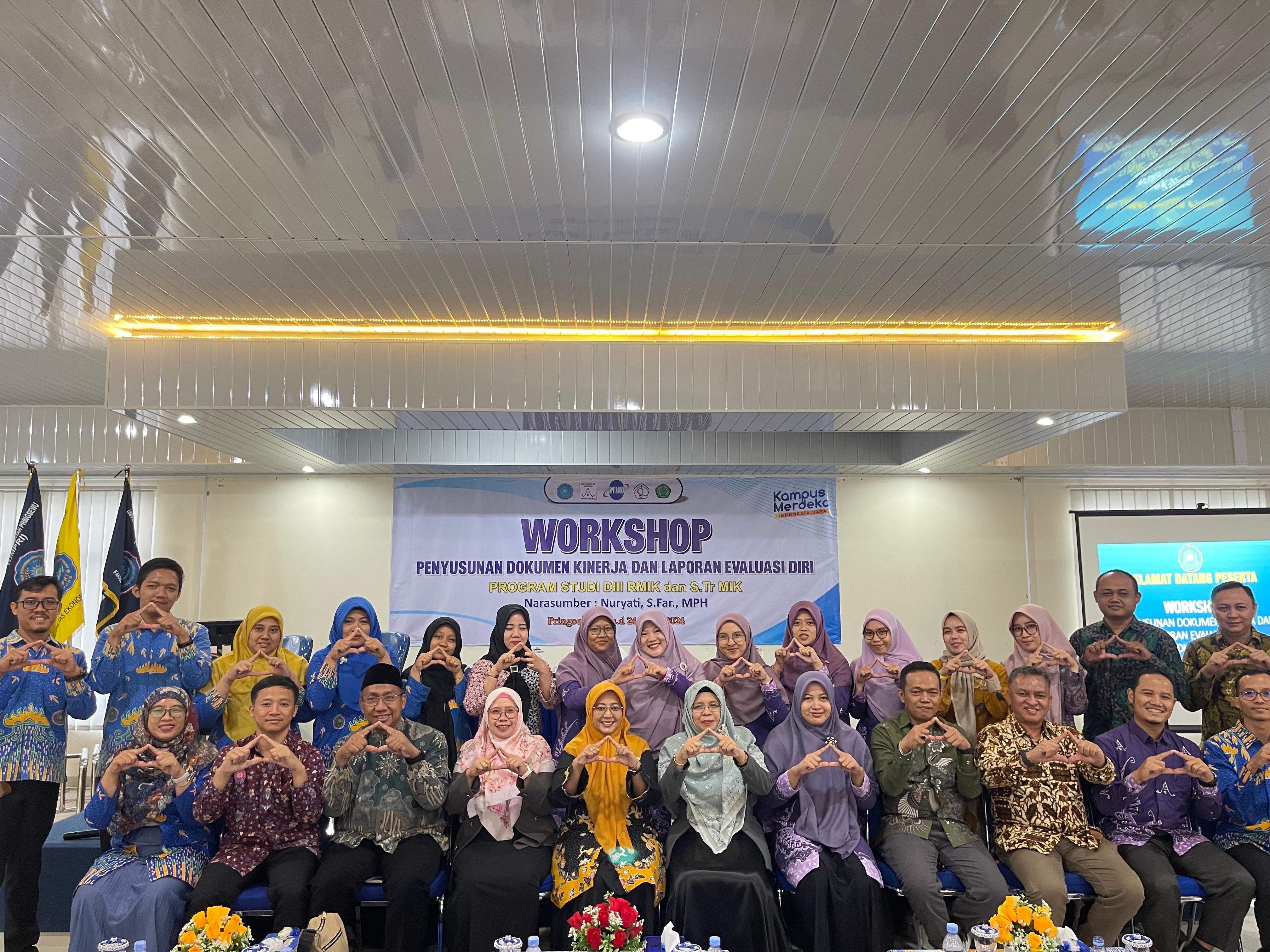 MIK UMPRI GELAR WORKSHOP PENYUSUNAN DOKUMEN KINERJA DAN LAPORAN EVALUASI DIRI (LED)