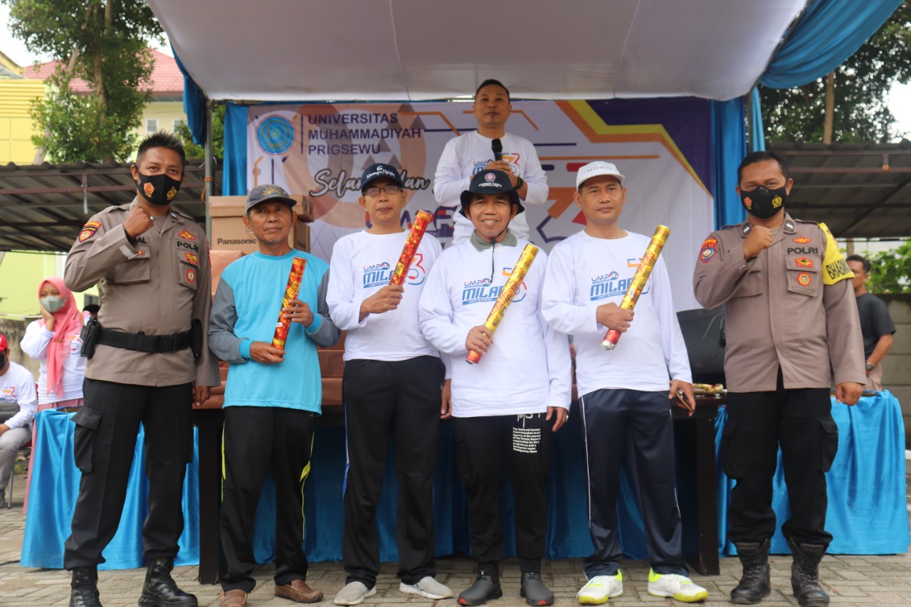 UMPRI GELAR JALAN SEHAT DALAM RANGKA MILAD KE-3