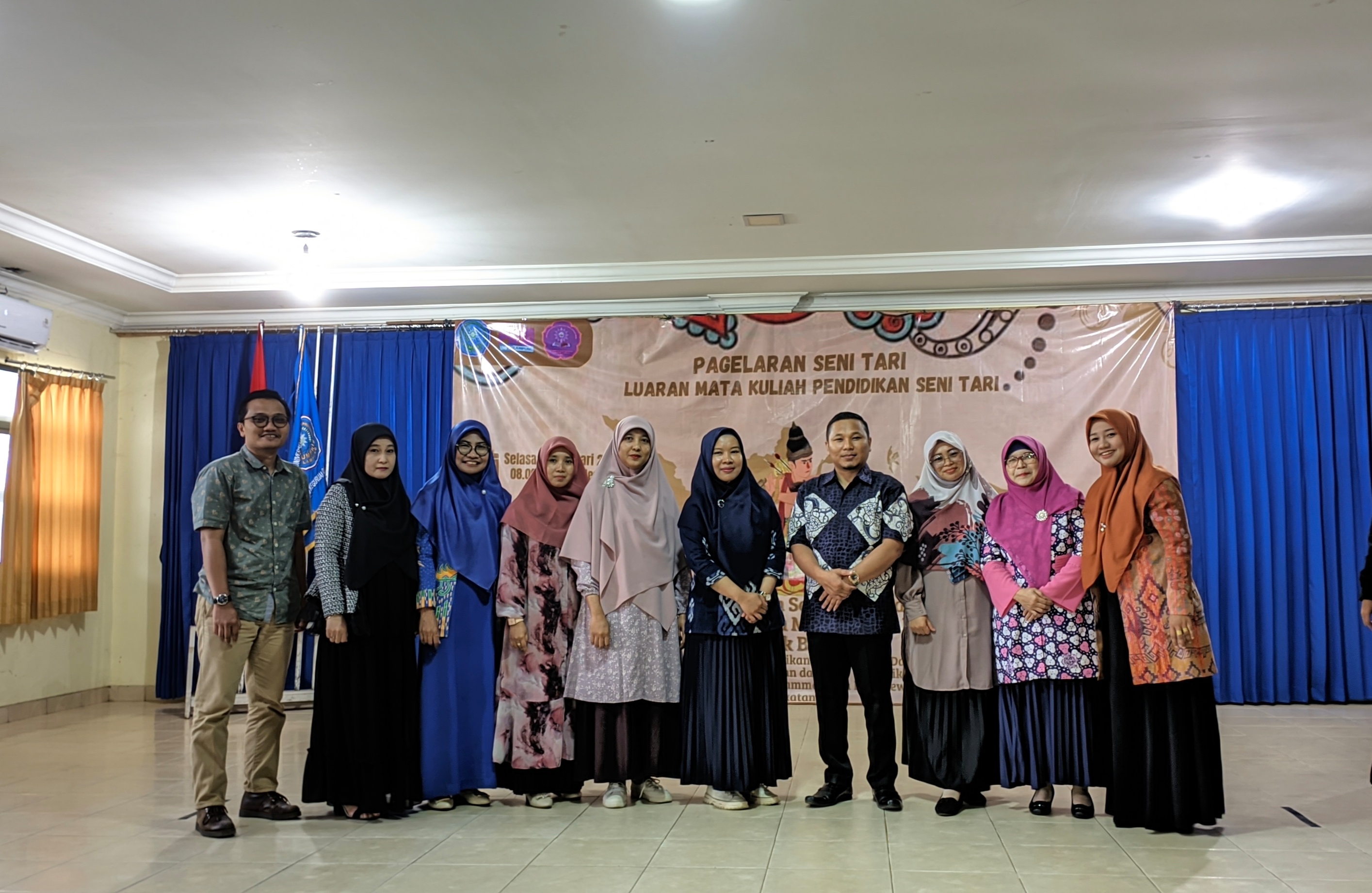 PGSD FKIP UMPRI GELAR SENI TARI 2023